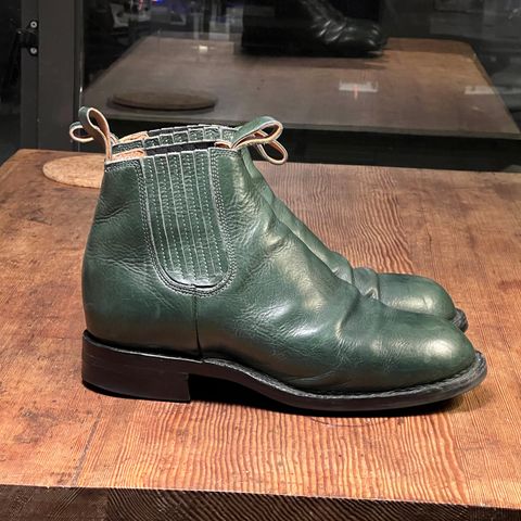 View photo of Dierkes Covered gusset Chelsea Boot in Conceria Puccini Attilio Dark Green Koala