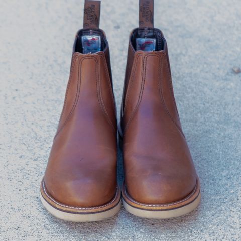 Red Wing Classic Chelsea in S.B. Foot Amber Harness