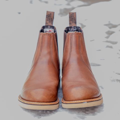 Red Wing Classic Chelsea in S.B. Foot Amber Harness