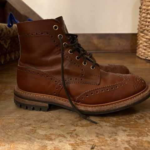 Tricker's Stow Country Boot in Unlisted Leather