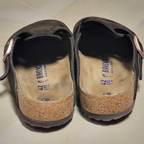 Birkenstock Boston in Mocha Suede