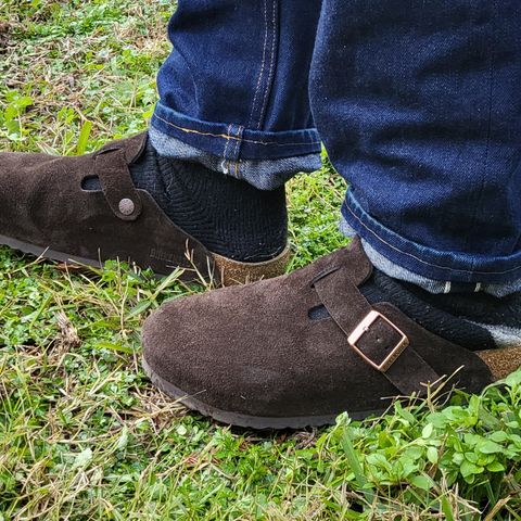 Birkenstock Boston in Mocha Suede