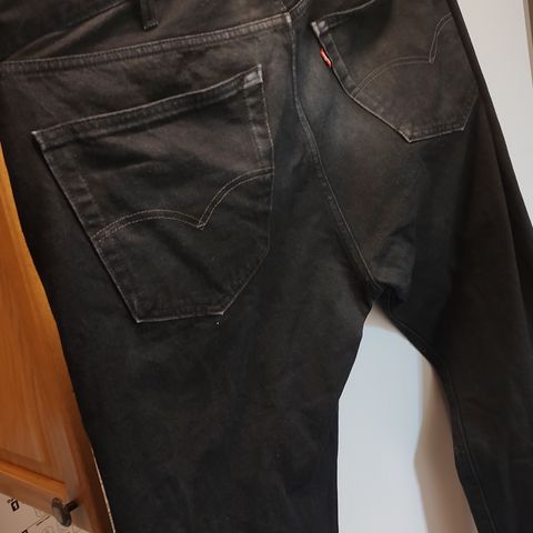 Search result thumbnail of Levi's 501 in Unknown Material