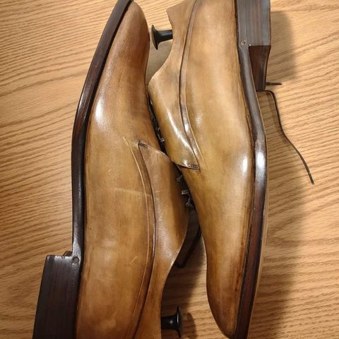 Paul Stuart Unlisted Model in Tan Leather