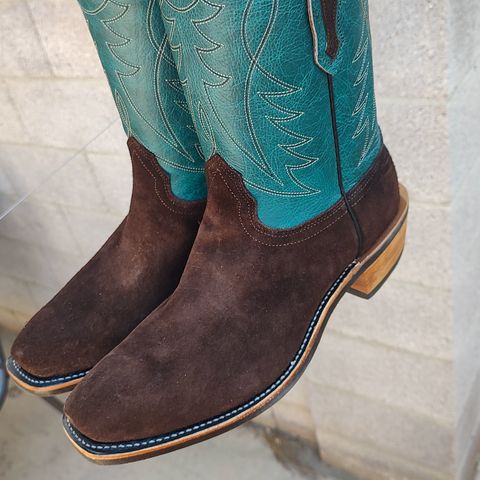 Fenoglio South Texas Tack Exclusive in Nicotine Roughout With Distressed Turquoise