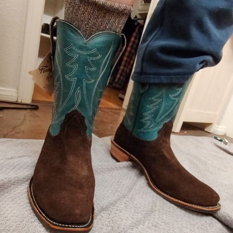 Fenoglio South Texas Tack Exclusive in Nicotine Roughout With Distressed Turquoise
