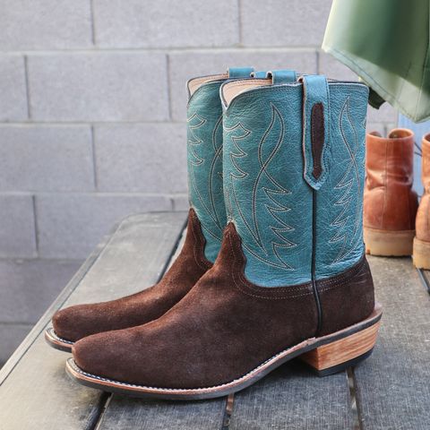 Fenoglio South Texas Tack Exclusive in Nicotine Roughout With Distressed Turquoise