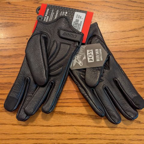 Search result thumbnail of First Manufacturing Company Men's Motorcycle Gloves in Black Deerskin