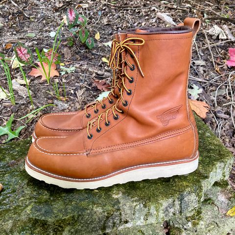 Red Wing 8-Inch Classic Moc in S.B. Foot Oro-Iginal