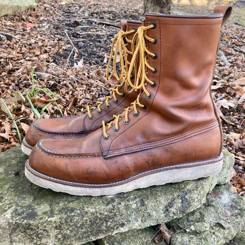 Red Wing 8-Inch Classic Moc in S.B. Foot Oro-Iginal