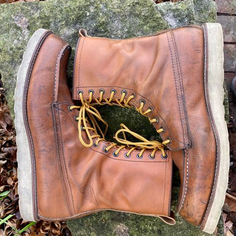 Red Wing 8-Inch Classic Moc in S.B. Foot Oro-Iginal