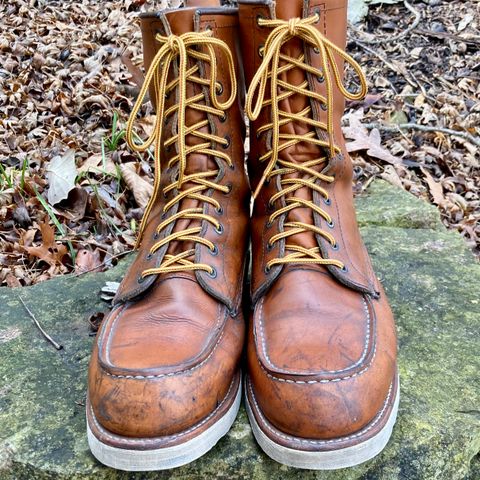 Red Wing 8-Inch Classic Moc in S.B. Foot Oro-Iginal