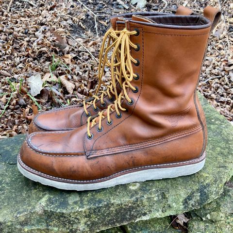 Red Wing 8-Inch Classic Moc in S.B. Foot Oro-Iginal