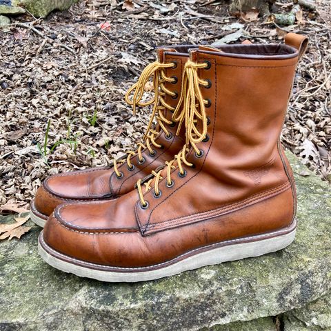 Red Wing 8-Inch Classic Moc in S.B. Foot Oro-Iginal