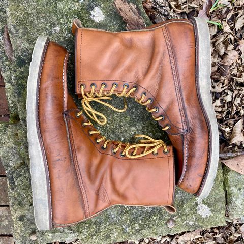 Red Wing 8-Inch Classic Moc in S.B. Foot Oro-Iginal