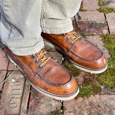 Red Wing 8-Inch Classic Moc in S.B. Foot Oro-Iginal