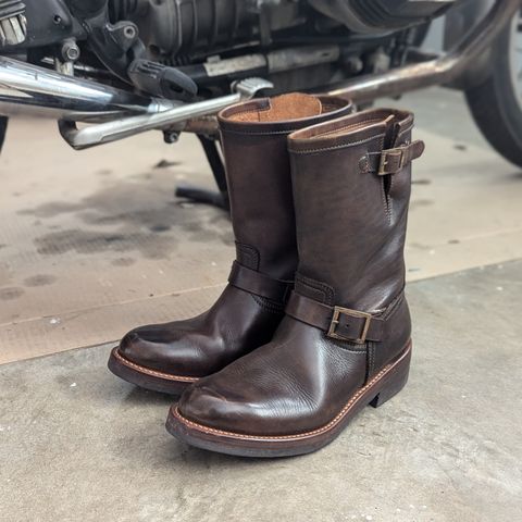 Motor Engineer Boots in Motor / Brown Hand-Dyed Calfskin