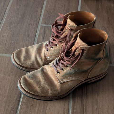 Akito Boondockers in Horween Natural Latigo Roughout