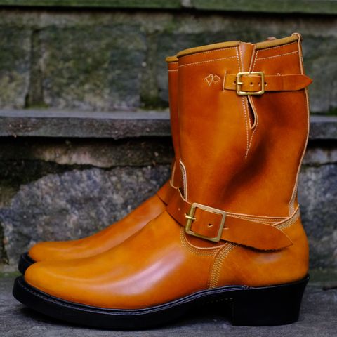 Role Club Engineer Boots in Horween Amaretto Shell Cordovan