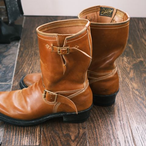 Role Club Engineer Boots in Horween Amaretto Shell Cordovan