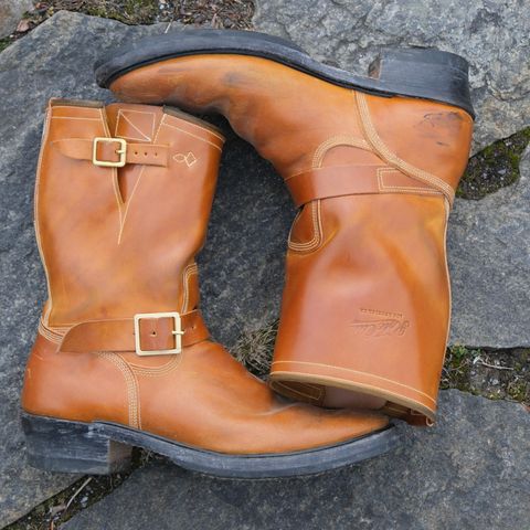 Role Club Engineer Boots in Horween Amaretto Shell Cordovan