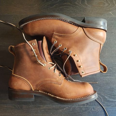 Nicks Falcon in Horween Orange Predator