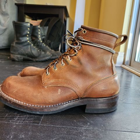 Nicks Falcon in Horween Orange Predator