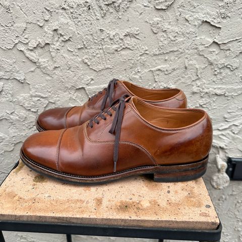 View photo of Viberg Bastion Oxford in Horween Natural Shell Cordovan