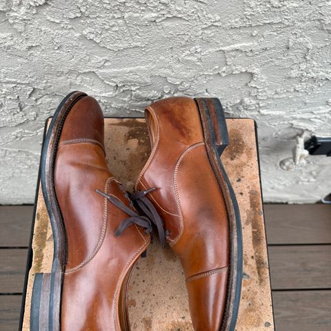 View photo of Viberg Bastion Oxford in Horween Natural Shell Cordovan