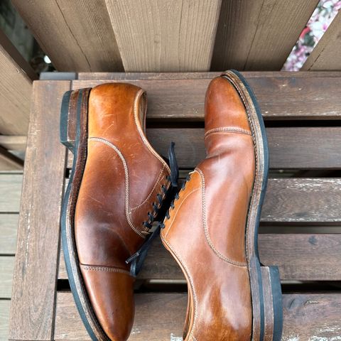 View photo of Viberg Bastion Oxford in Horween Natural Shell Cordovan