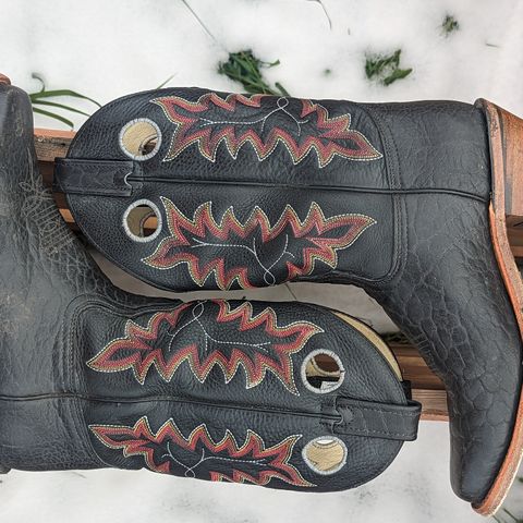 Canada West Brahma 6563-6 in Unknown Leather