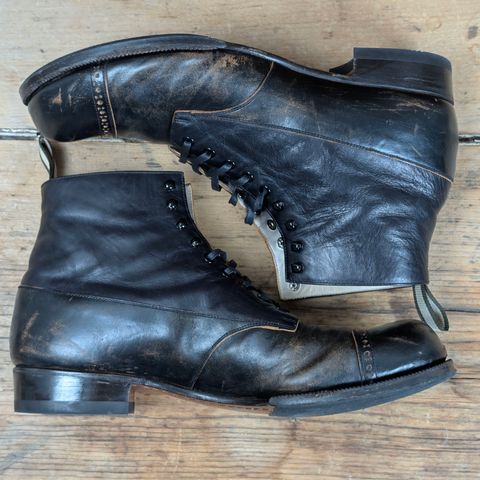 The 2 Monkeys Vaudeville "Black Colts" in Horsehide