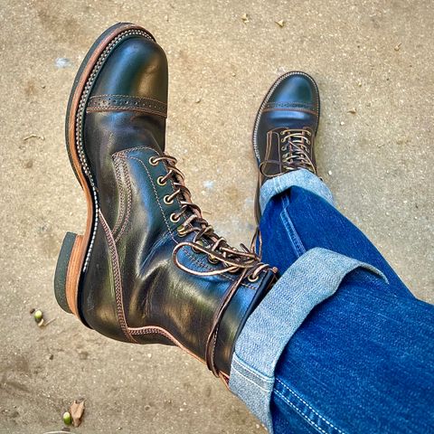 Quan Shoemaker Unlisted Model in Maryam Black Horsebutt