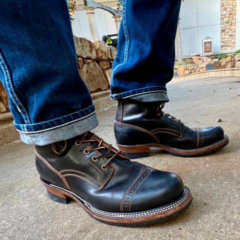 Quan Shoemaker Unlisted Model in Maryam Black Horsebutt