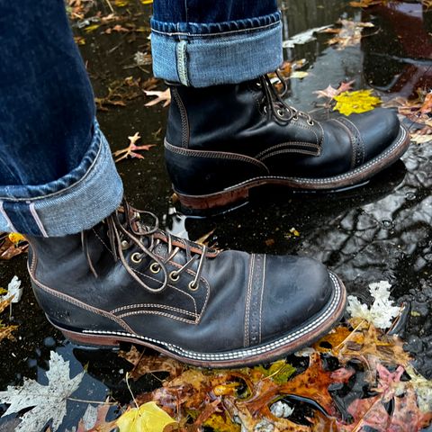 Quan Shoemaker Unlisted Model in Maryam Black Horsebutt