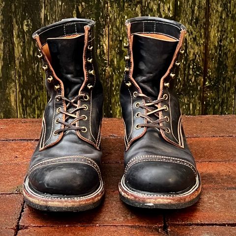 Quan Shoemaker Unlisted Model in Maryam Black Horsebutt