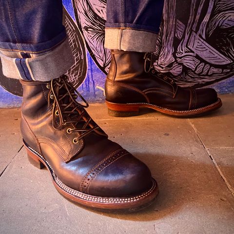 Quan Shoemaker Unlisted Model in Maryam Black Horsebutt