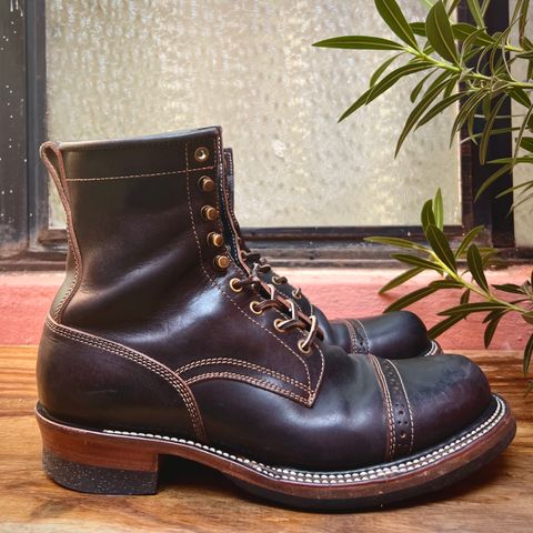 Quan Shoemaker Unlisted Model in Maryam Black Horsebutt