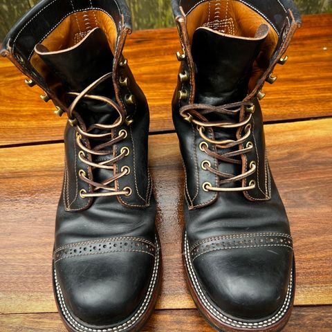 View photo of Quan Shoemaker Unlisted Model in Maryam Black Horsebutt