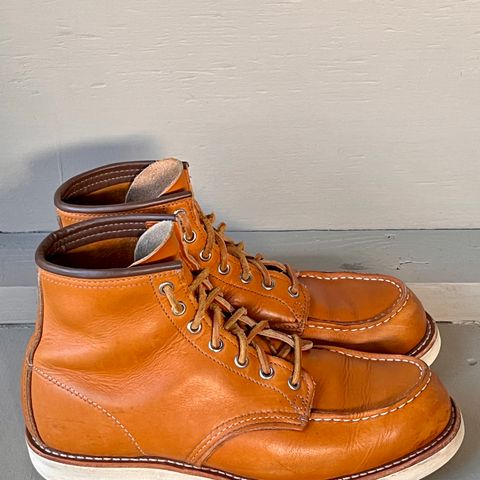 View photo of Red Wing 6-Inch Classic Moc in S.B. Foot Sequoia Gold Russet