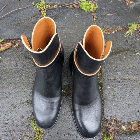 Briselblack Unlisted Model in Maryam Black Teacore Horsebutt