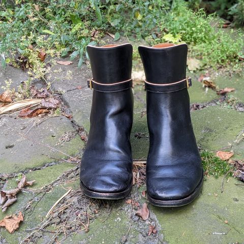 Briselblack Unlisted Model in Maryam Black Teacore Horsebutt
