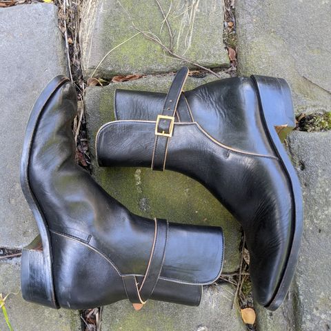 Briselblack Unlisted Model in Maryam Black Teacore Horsebutt