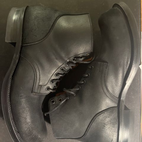 Viberg Service Boot in C.F. Stead Black Waxy Commander Suede