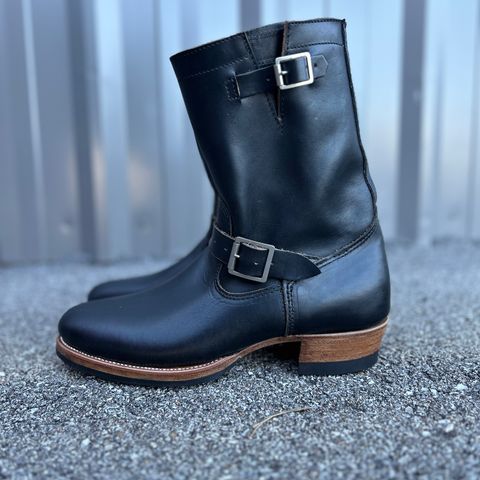 View photo of Chippewa Custom Model in Horween Black Chromexcel