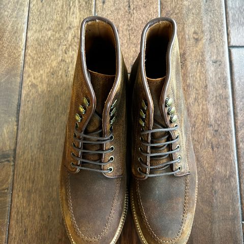 Parkhurst The Niagara in C.F. Stead Light Brown Waxy Commander Suede