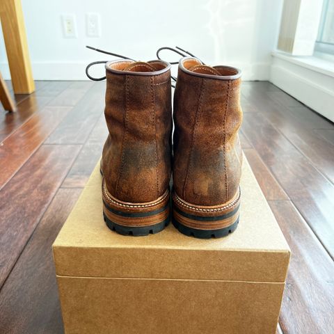 Parkhurst The Niagara in C.F. Stead Light Brown Waxy Commander Suede