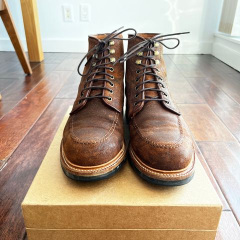 Parkhurst The Niagara in C.F. Stead Light Brown Waxy Commander Suede