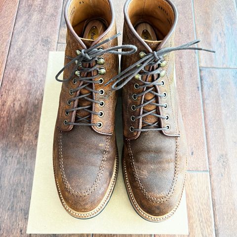 Parkhurst The Niagara in C.F. Stead Light Brown Waxy Commander Suede