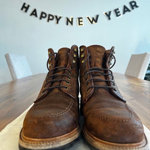 Parkhurst The Niagara in C.F. Stead Light Brown Waxy Commander Suede